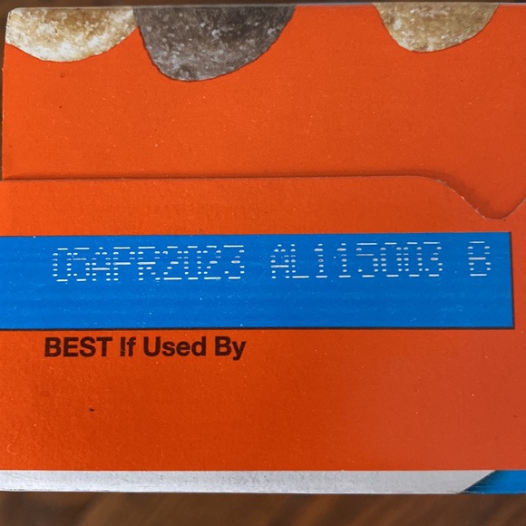 Kaws & Reeses puffs collab family size - Picture 3 of 4